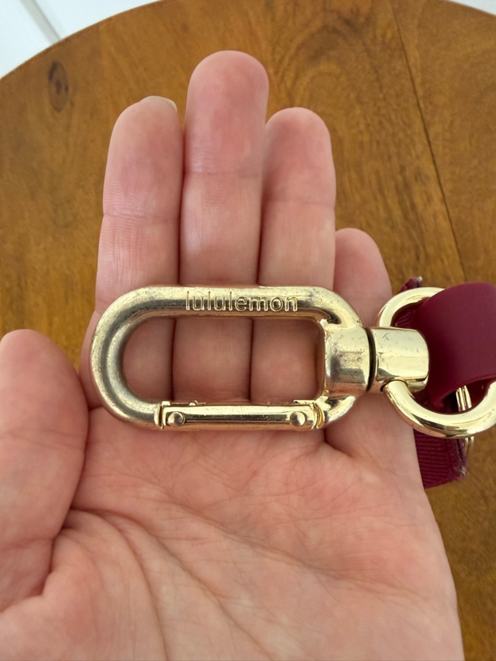 Lululemon Never Lost Keychain Wristlet in Magenta Pink with Gold Hardware - Picture 4 of 7